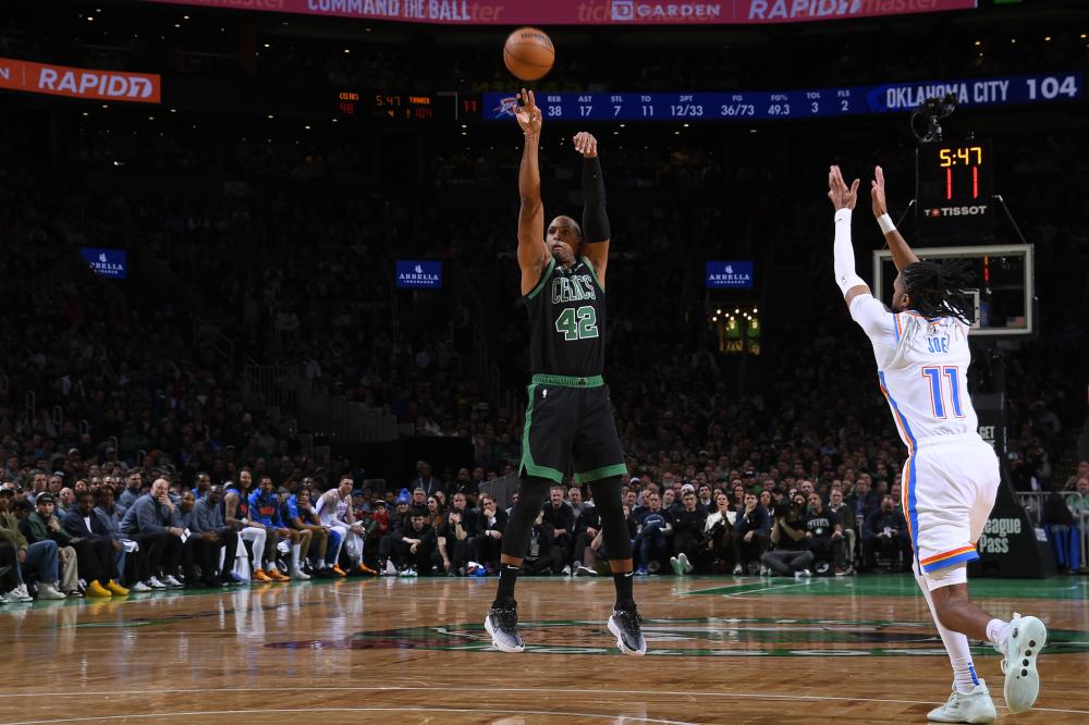 上展示了他 上展示了他