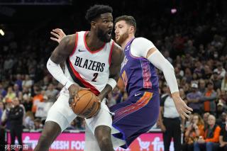 虽然詹姆斯 虽然詹姆斯