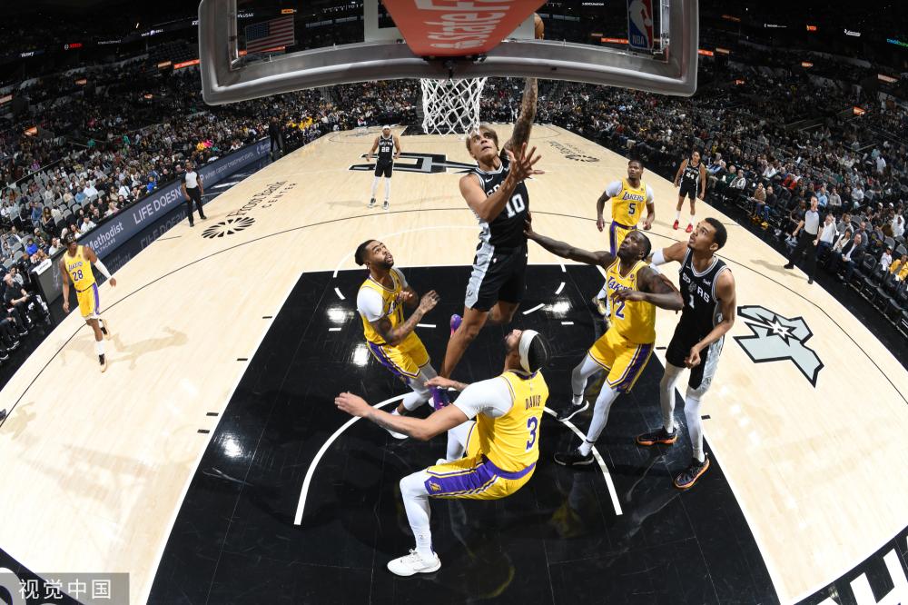 双重角色 双重角色